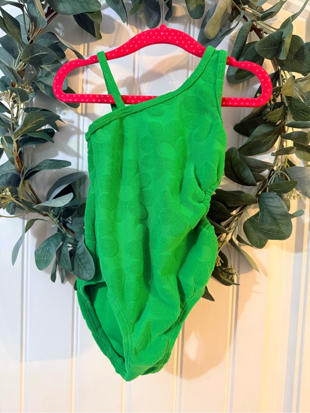 💫4/$25 • Old Navy Kelly Green Textured Cutout Swimsuit